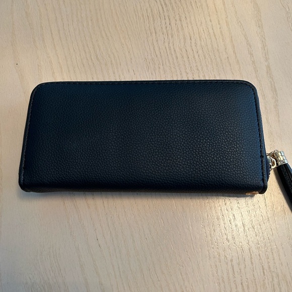 NWOT Katherine Karambelas wallet/Wristlet - Picture 2 of 3